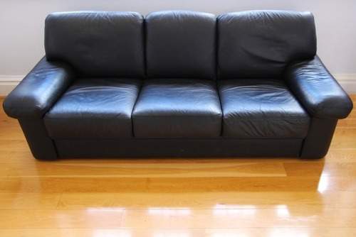 how-to-clean-leather-sofa-with-baking-soda