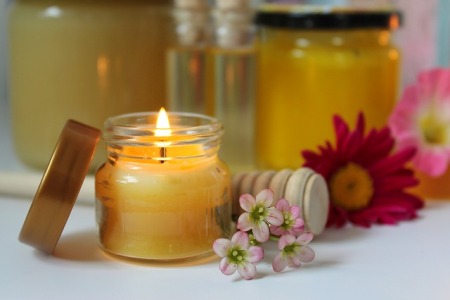 do-beeswax-candles-clean-the-air