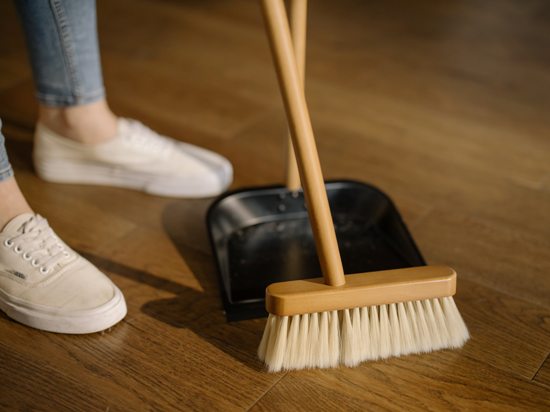can-you-sweep-hardwood-floors-with-a-broom