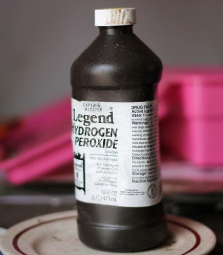 hydrogen-peroxide-clean-hardwood-floors
