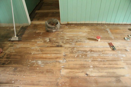 how-to-clean-old-damaged-wood-floors