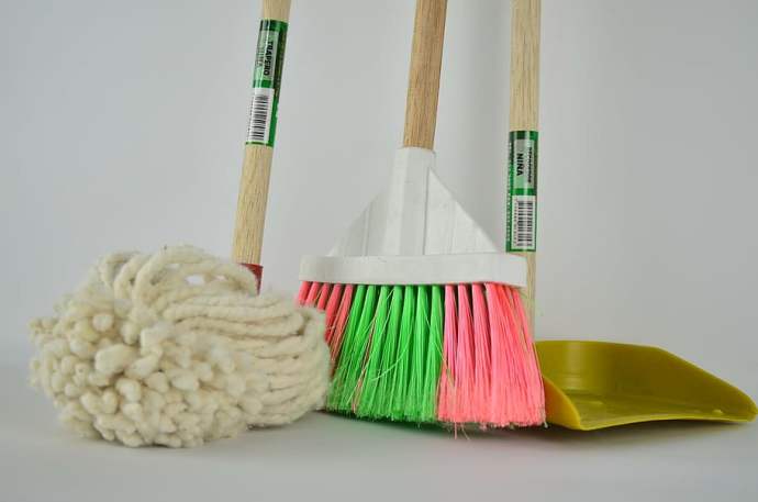 Essential-Tools-for-Floor-Cleaning